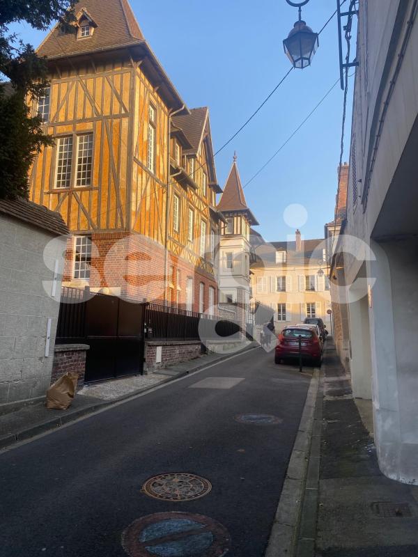 /picture/ubiflow/43_0962_01_0001/7_2026-06-09CEST12h00-04.jpg