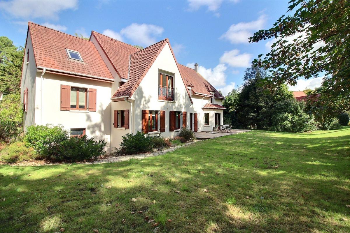 Maison 240 m² · à Neufchâtel-Hardelot · 240 m² · 998 400 €