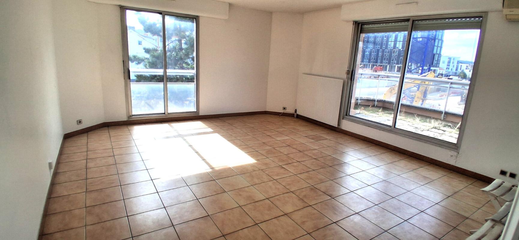 Appartement 3 pièces 84 m² · à Nanterre · 84 m² · 390 000 €