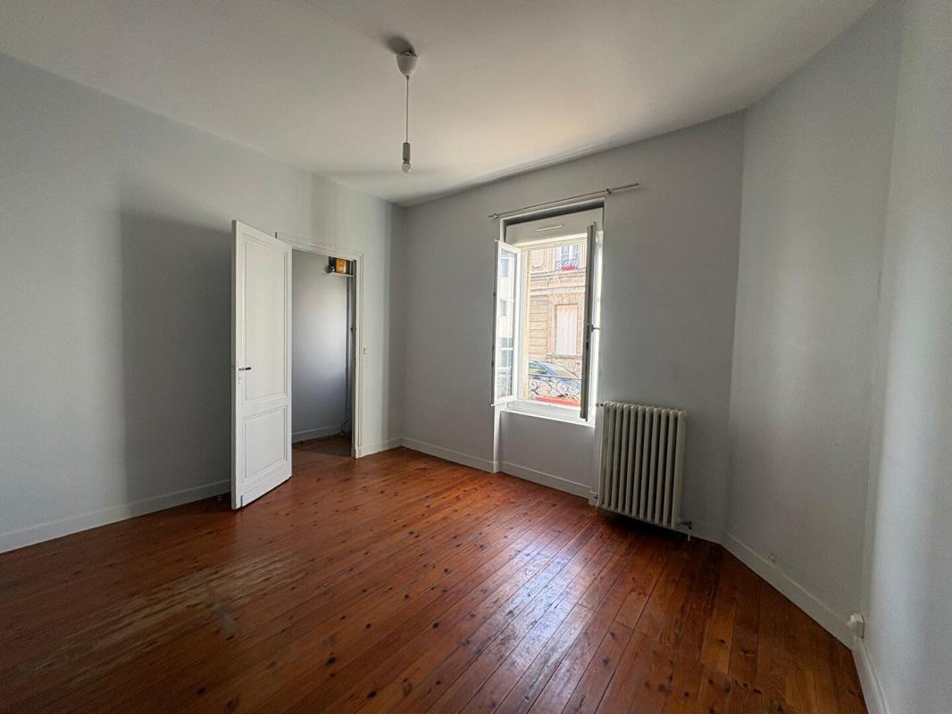 Appartement 3 pièces 56 m² · à Bordeaux · 56 m² · 243 000 €