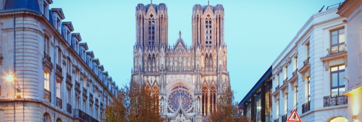 Photo de la cathédrale de Reims pour montrer la beauté de la ville et son attractivité pour de la gestion locative