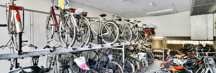 Local à vélo au sein d'un parking de copropriété